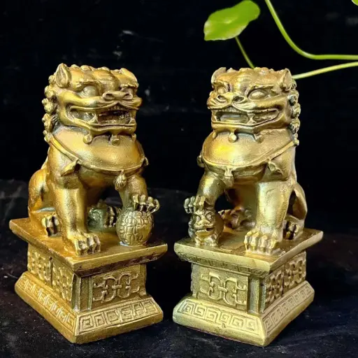 風水客廳擺件：一對銅製北京獅（鎮宅招財）